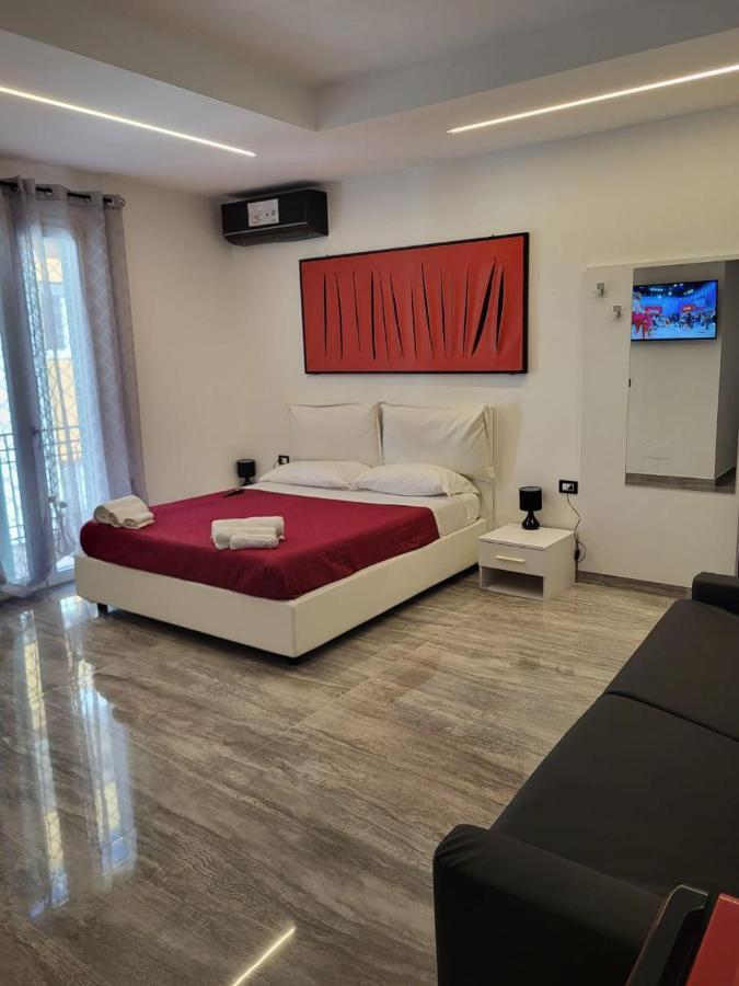 Dimore Pietrapenta Apartments, Suites & Rooms - Via Lucana 223, Via Piave 23, Via Chiancalata 16 마테라 외부 사진